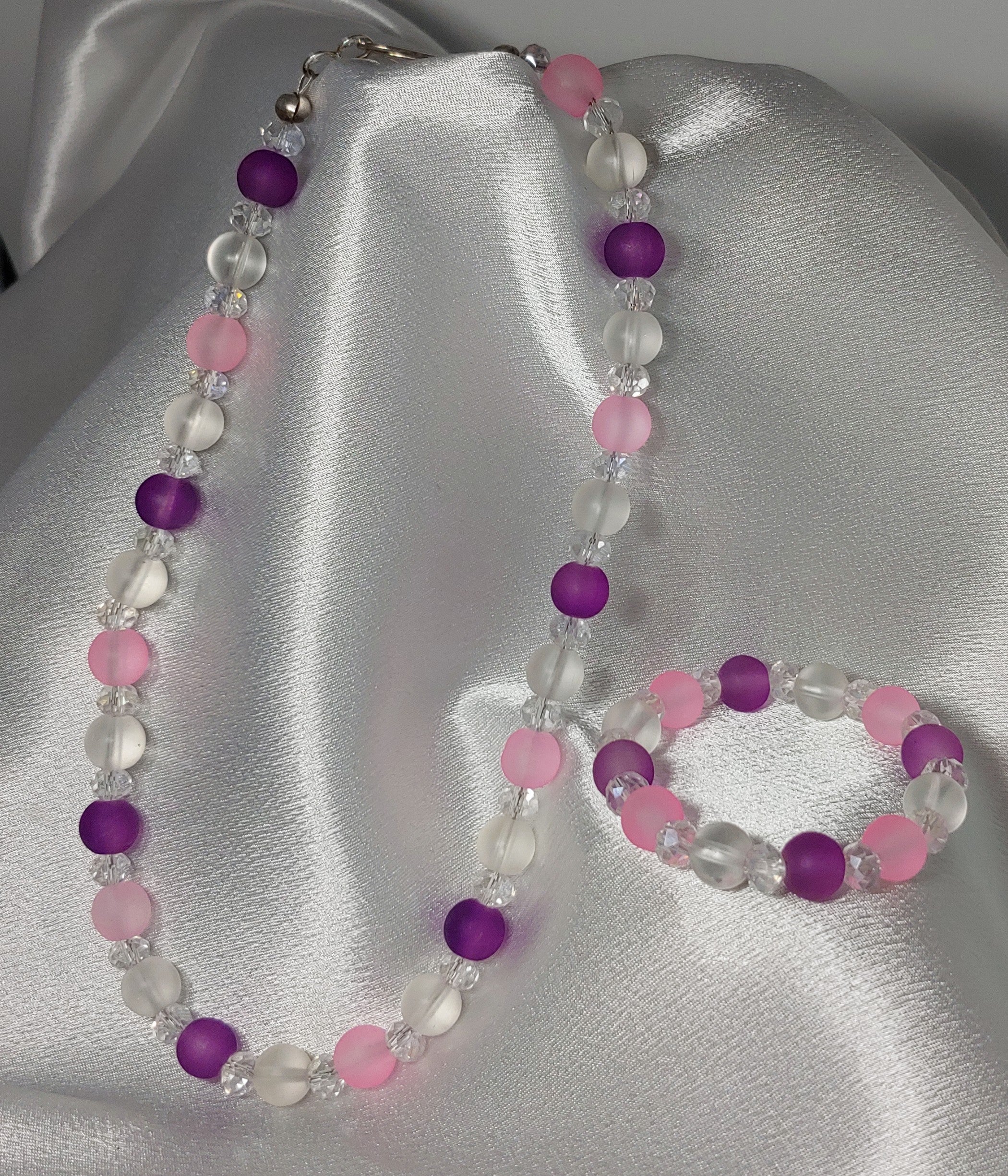 Girls Fosted Glass Necklace and Bracelet